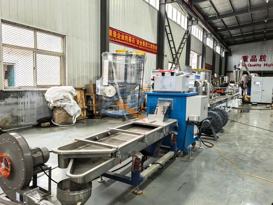 خط إنتاج حبيبات TPR TPE للتبريد بالماء بقدرة 500 كجم/ساعة
