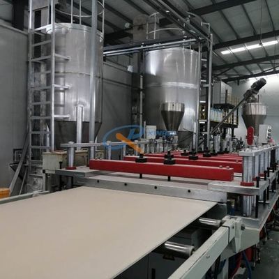 1220mm 30mm PVC البلاستيك WPC مجلس رغوة ماكينة
