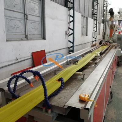 155 كجم / ساعة 300 مم لينة PVC Waterstops ماكينة