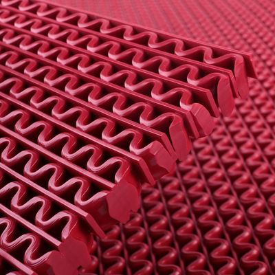 معدات صنع حصيرة PVC S